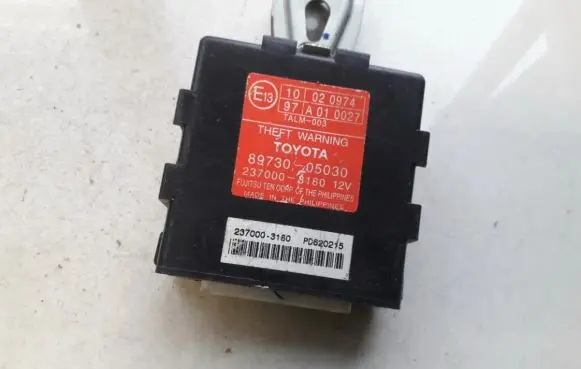 Toyota Avensis T250 Alarm control unit/module 8973005030 89730-05030