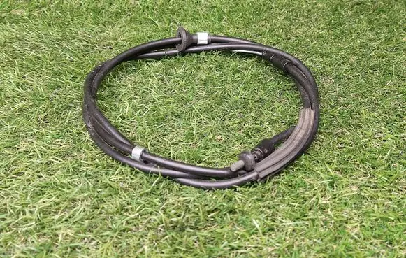 Ford Focus Engine bonnet/hood lock release cable AM5116C657AG