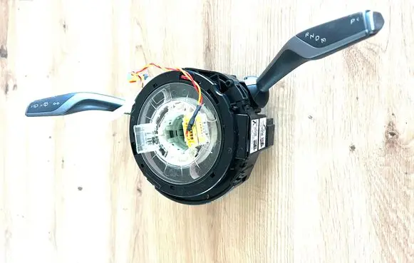 Tesla Model Y Wiper turn signal indicator stalk/switch 1097662000 120084410010 1014747715