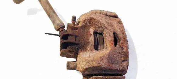 Citroen C4 Grand Picasso Front brake caliper 