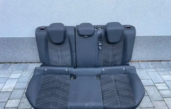 Opel Mokka B Second row seats 