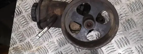Toyota Avensis T250 Power steering pump