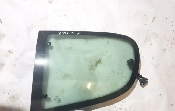 Peugeot 206 Rear side window