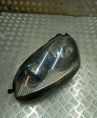 Volkswagen Golf V Headlight/headlamp 20A318B