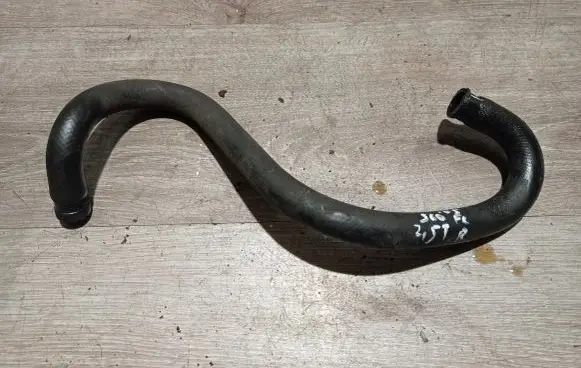Volvo S60 Power steering hose/pipe/line 30680105