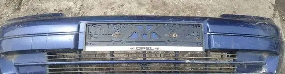 Opel Astra G Front bumper melynas