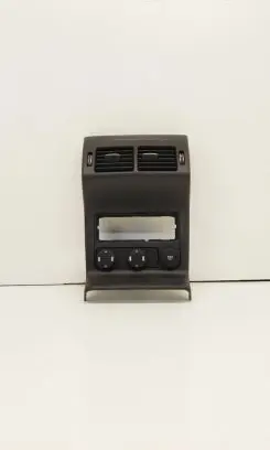 Rear air vent grill