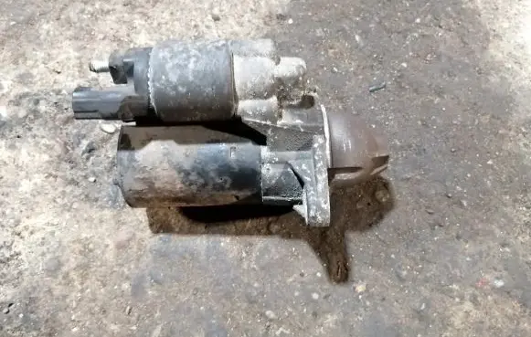 Toyota Corolla E120 E130 Starter motor