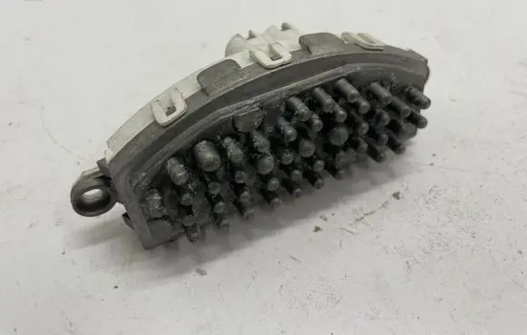 BMW 3 F30 F35 F31 Heater blower fan relay 9276112