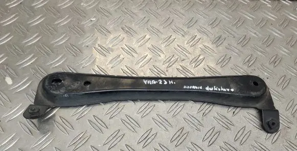 Toyota Yaris XP210 Muffler mount bracket/holder 