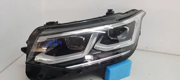 Volkswagen Tiguan Headlight/headlamp