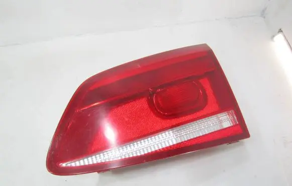 Volkswagen PASSAT B7 Tailgate rear/tail lights 084411331R