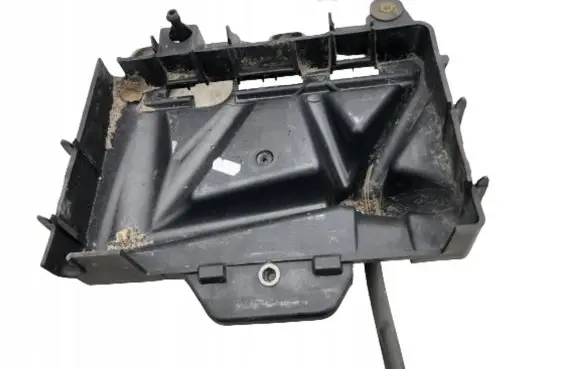 Volkswagen Polo Battery tray 6Q0915331D
