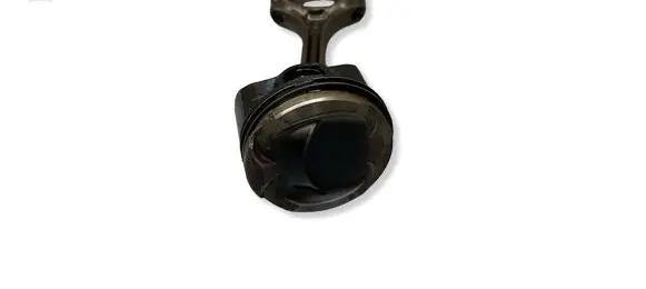 Lexus RC Piston with connecting rod 