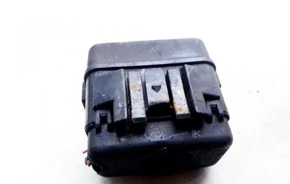 Toyota RAV 4 (XA20) Fuse box set