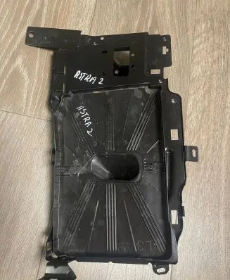 Opel Astra L Battery box tray 9815288480