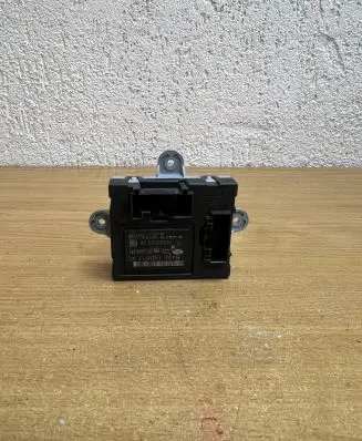 Jaguar XF X250 Door control unit/module BJ3214D617AC F1030
