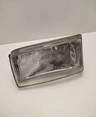 Volkswagen Transporter - Caravelle T4 Headlight/headlamp 029670