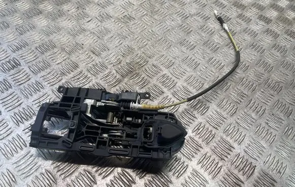 BMW 5 F10 F11 Front door exterior handle/bracket 7175650