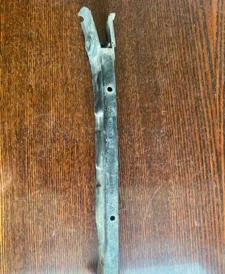 Mercedes-Benz E W211 Front bumper mounting bracket A2118801114