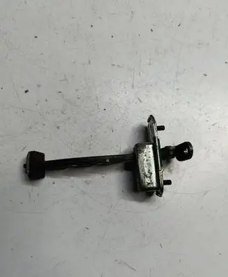 Hyundai ix35 Front door check strap stopper O52156151