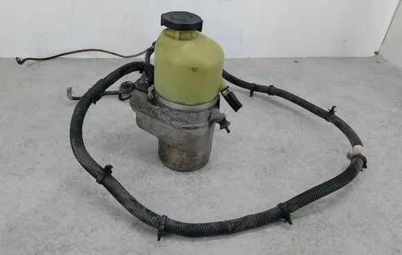 Opel Zafira B Power steering pump