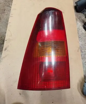 Ford Focus Rear/tail lights 0374 XS4X13N004