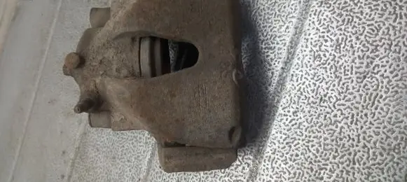 Opel Zafira A Front brake caliper