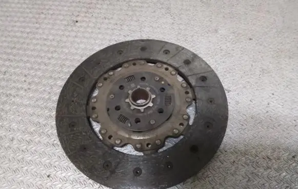 Opel Insignia A Clutch pressure plate 55562386