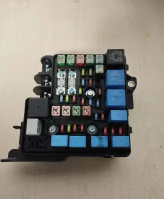 KIA Ceed Fuse box set 919501H020 B0904220264 9042202593