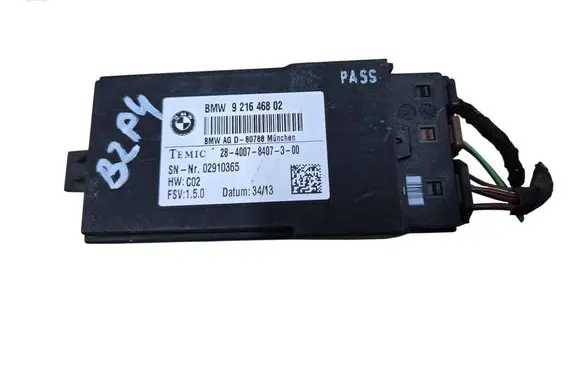 BMW 3 F30 F35 F31 Seat heating relay 9216468 02910365 2840078407300
