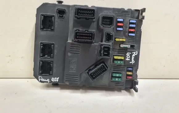 Peugeot 407 Comfort/convenience module 9655708480 BSIS0300 S120104600L