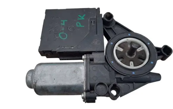 Skoda Octavia Mk2 (1Z) Front door window regulator motor 1K0959793G 400945A HW024SW23XX