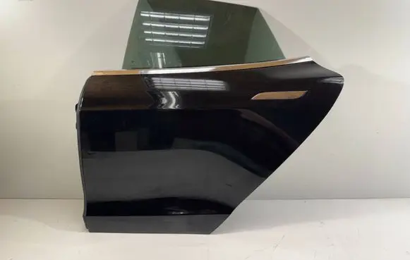 Tesla Model S Rear door
