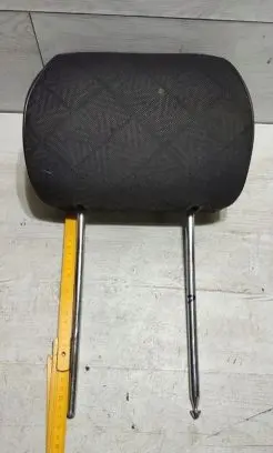 Mercedes-Benz E W124 Front seat headrest 