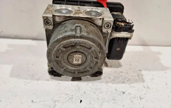 Peugeot 208 ABS Pump 10.0915-1184.3