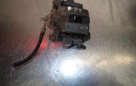 Infiniti M Rear brake caliper