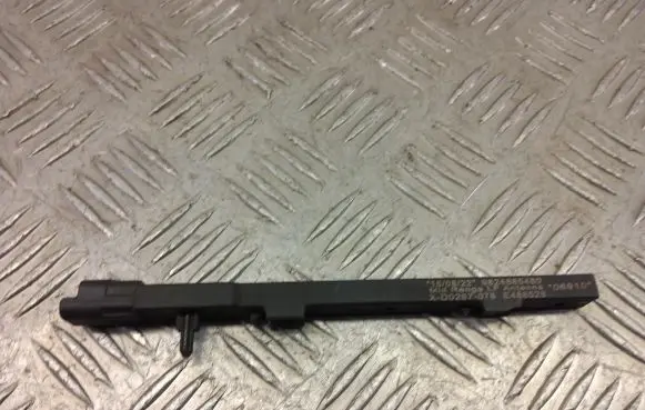 Opel Mokka X Keyless system antenna 9824885480 E488528 XD0287078