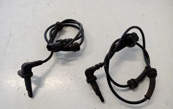 Renault Master III ABS rear brake sensor 479509456R