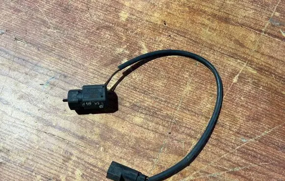 Ford Focus Speed sensor (speedometer sensor) 95BB9E731BA