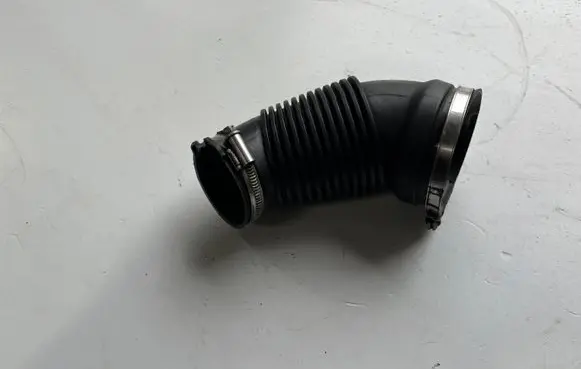Audi A6 S6 C6 4F Air intake hose/pipe 4F0129615G
