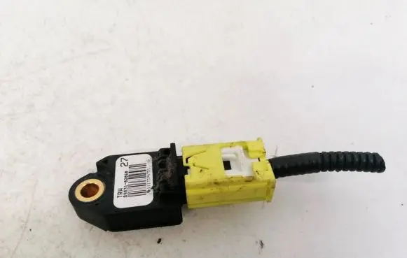 Toyota Auris 150 Airbag deployment crash/impact sensor 8983102060 89831-02060
