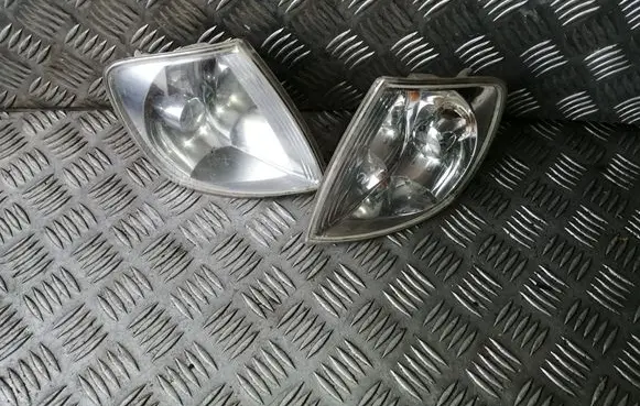 Volkswagen Polo III 6N 6N2 6NF Front indicator light 964000 963999