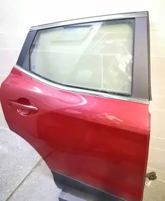 Nissan Qashqai Rear door 