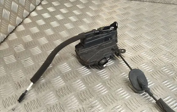 Renault Zoe Rear door lock 825037100R 40717235