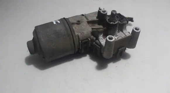 Volkswagen Polo Wiper motor 0390241524