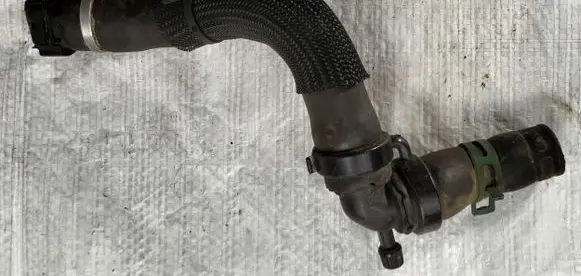 Renault Scenic IV - Grand scenic IV Engine coolant pipe/hose 800350215-AUTOSSO