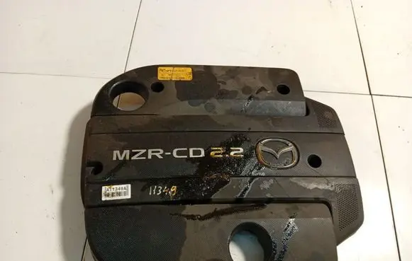 Mazda 3 II Engine cover (trim)