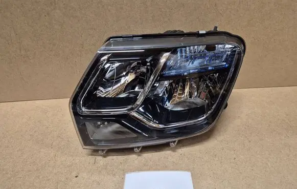 Renault Dacia Duster Headlight/headlamp 260606709R