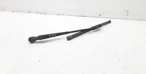 Nissan Almera Tino Front wiper blade arm